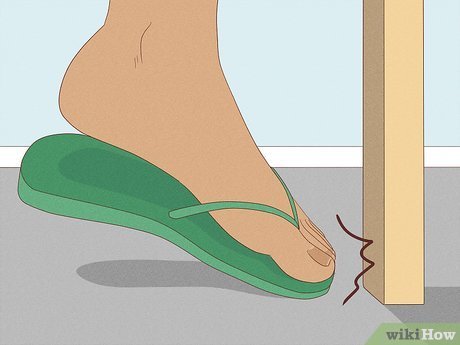 How to Fix a Split Toenail
